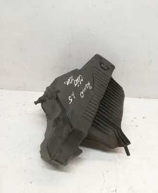 Renault Clio III Air filter box 8200398990 8200366976 8200437235