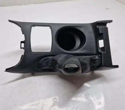 Other center console (tunnel) element