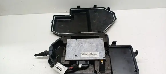 Audi A4 S4 B7 8E 8H Bluetooth control unit module 8P0862335D