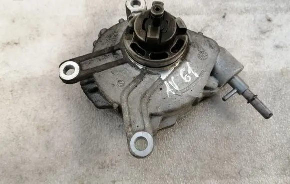 Toyota Avensis T250 Vacuum pump 293000R010