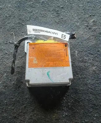 Nissan Qashqai Airbag control unit/module 98820BK40A