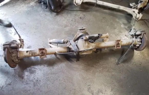 Rear axle beam