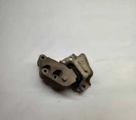 Citroen Jumper Engine mount bracket 1358086080 A236071
