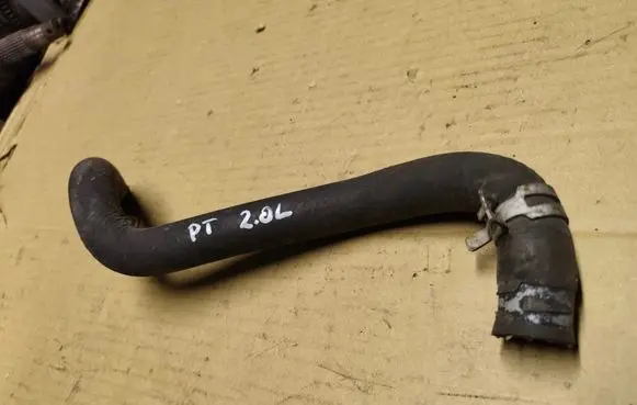 Chrysler PT Cruiser Engine coolant pipe/hose 