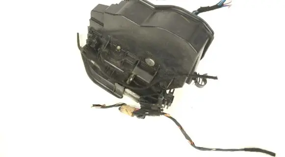 BMW X6 E71 Front door lock 7318422