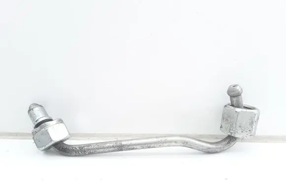 BMW 5 F10 F11 Fuel injector supply line/pipe 