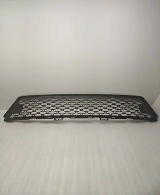 Volvo XC70 Front bumper lower grill 30744523 30678691