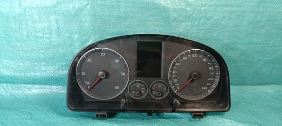 Volkswagen Touran I Speedometer (instrument cluster) 1T0920871A V0020000 VWZ7Z0E2079440