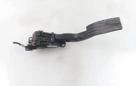 Renault Twingo II Accelerator throttle pedal 6PV00908504 8200426241D
