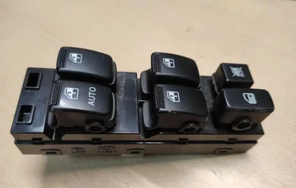 KIA Sorento Electric window control switch LHD