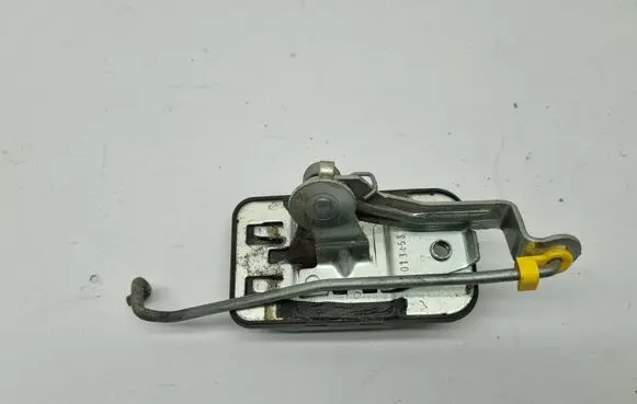 Fuel tank cap lock