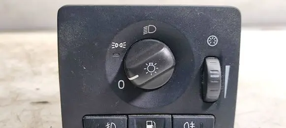 Volvo V50 Light switch 30669735 04W46T
