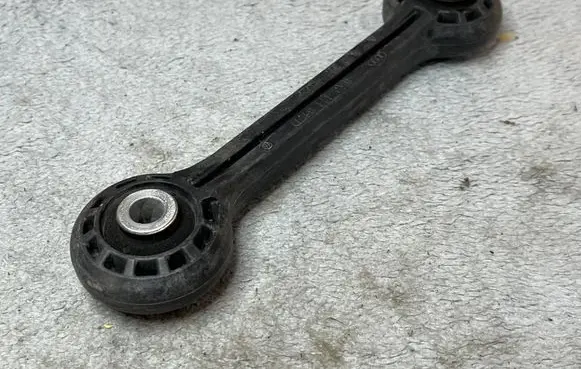 Audi A5 8T 8F Front anti-roll bar/stabilizer link 4M0411317
