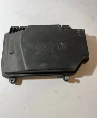 Mercedes-Benz C W205 Fuse box cover A2055402428
