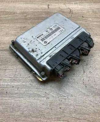 Nissan Primera Engine control unit/module ECU 237107J802 0281010316