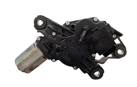 Volkswagen Golf V Rear window wiper motor 1K9955711A 0390201845 070528