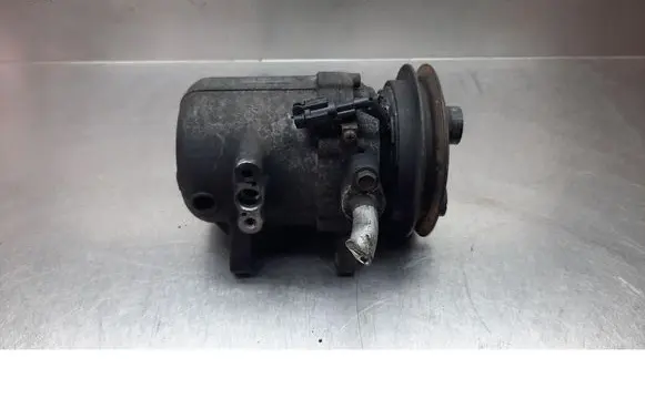 Renault Master II Air conditioning (A/C) compressor (pump) 926002J615