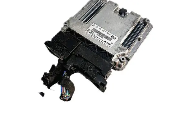 Opel Astra H Engine control unit/module 55577619