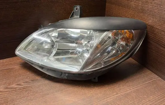 Mercedes-Benz Vito Viano W639 Headlight/headlamp 20A464B A6398200161