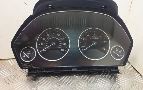 BMW 3 F30 F35 F31 Speedometer (instrument cluster) 9232895 9325222