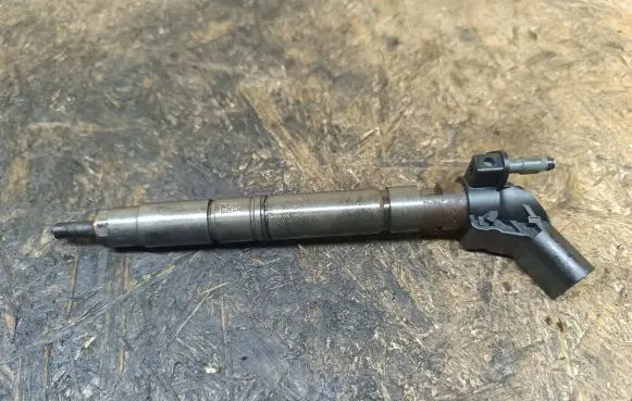 Audi A6 S6 C7 4G Fuel injector 059130277CR 0445117042