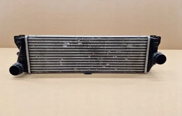 Mercedes-Benz Sprinter W907 W910 Intercooler radiator