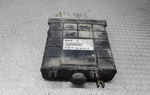 Volkswagen Golf III Engine control unit/module 0281001308 028906021AF