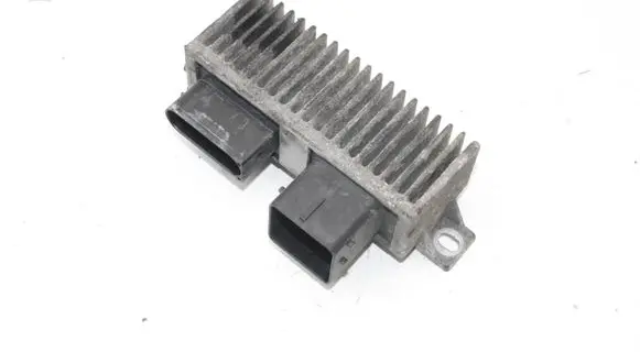 Opel Movano B Glow plug pre-heat relay 271206395R