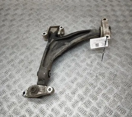 Volvo XC90 Front lower control arm/wishbone 32381881