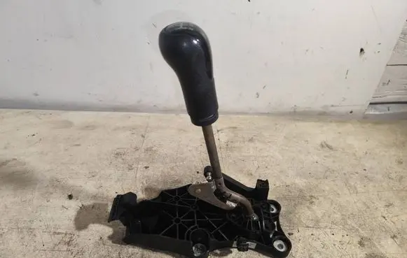 Ford Fiesta Gear shifter/selector 2S6R7C453MF 060613185735