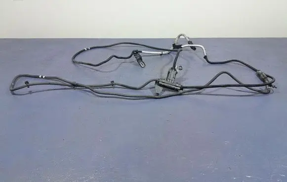 BMW X5 E53 Fuel line pipe 7498809