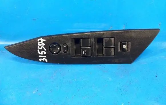 Mazda 3 II Electric window control switch BBM266350B