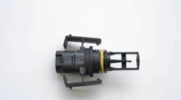 Mercedes-Benz C W205 Other devices A6511530028
