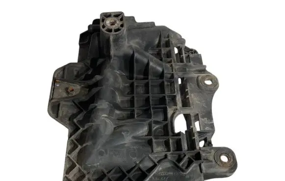 Skoda Fabia Mk2 (5J) Battery tray 6R0915331C