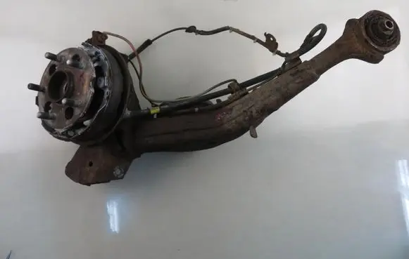 Rear control arm