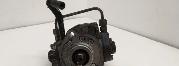 Toyota RAV 4 (XA30) Fuel injection high pressure pump 221000R010 HU2940000314