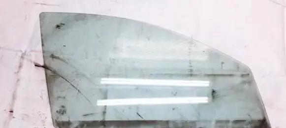 Ford Focus Front door window glass four-door 43r001057 43r-001057