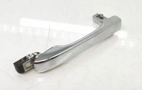 Honda CR-V Front door exterior handle LS9A