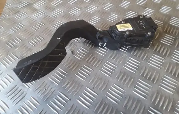 Audi A6 S6 C5 4B Accelerator throttle pedal 6PV00802606 8D1723523A