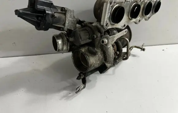 BMW 3 F30 F35 F31 Turbo 7642469 7635804