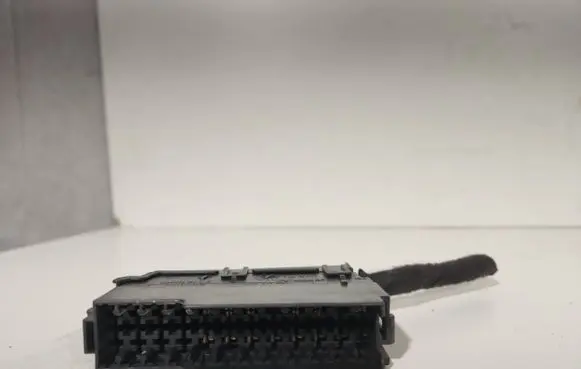 Audi Q7 4L Fuse module 4F1941824