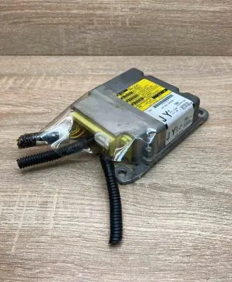 Toyota Avensis T270 Airbag control unit/module 8917005230 219122101 WithPlug