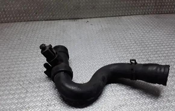 Audi A6 S6 C5 4B Engine coolant pipe/hose 4B0121049D