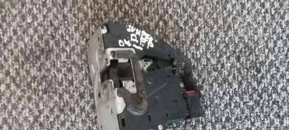 Citroen Jumper Front door lock 1346335080