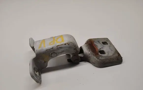 Nissan NV400 Front door upper hinge 