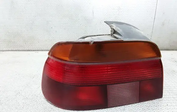 BMW 5 E39 Rear/tail lights 8358031