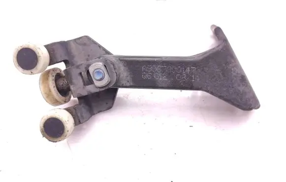 Mercedes-Benz Sprinter W906 Sliding door upper roller guide/hinge A9067600147