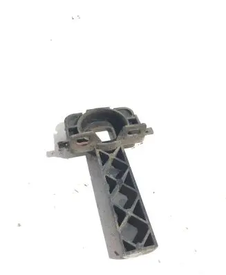 Audi A6 C7 Radiator mount bracket 4G0805201