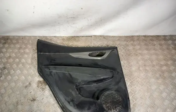 Nissan Qashqai Rear door card panel trim