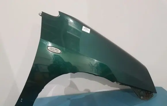 Suzuki Liana Fender ZY6
